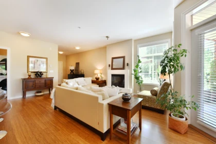 108 3355 Rosemary Heights Drive, Surrey, BC, Surrey — Apartment/Condo for sale