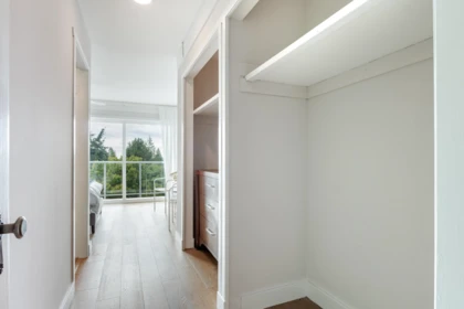 Guest Bathroom Photo of 4 5768 Marine Way, Sechelt, BC