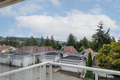 Laundry Room Photo of 4 5768 Marine Way, Sechelt, BC