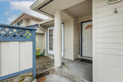Outdoor Deck Photo of 4 5768 Marine Way, Sechelt, BC