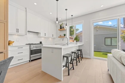 Breakfast Nook Photo of 2 8578 Cartier Street, Vancouver, BC