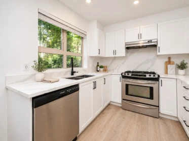 Breakfast Nook Photo of 105 3097 Lincoln Avenue, Coquitlam, BC