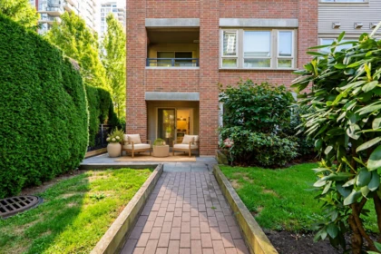 Outdoor Patio Photo of 105 3097 Lincoln Avenue, Coquitlam, BC