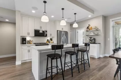 Kitchen Island Photo of 5405 Kokanee Lane, Chilliwack, BC