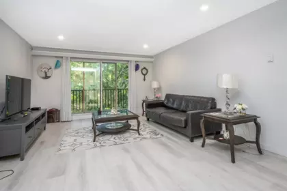 Breakfast Nook Photo of 307 15268 100 Avenue, Surrey, BC