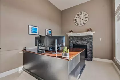 Kitchen Island Photo of 15 13887 Docksteader Loop, Maple Ridge, BC