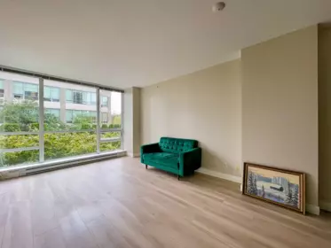 602 2968 Glen Drive, Coquitlam, BC, Coquitlam — Apartment/Condo for sale