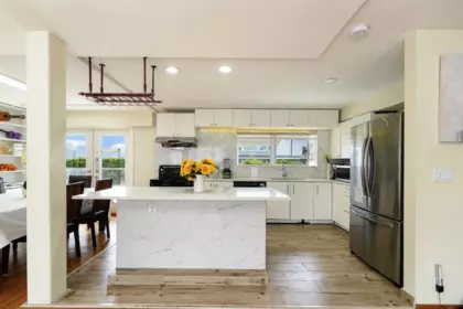 Kitchen Island Photo of 8260 Elsmore Road, Richmond, BC