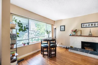Kitchen Photo of 11288 135 Street, Surrey, BC