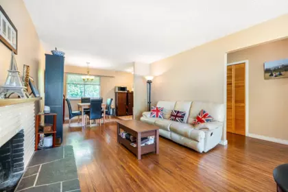 Living Room Photo of 11288 135 Street, Surrey, BC