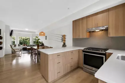 Kitchen Photo of 1 39885 Government Road, Squamish, BC