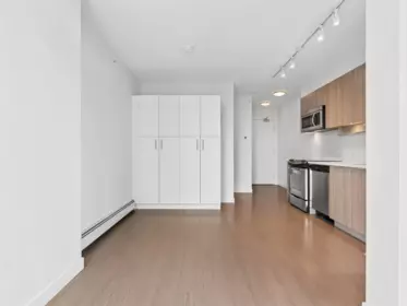 Kitchen Island Photo of 1413 13308 Central Avenue, Surrey, BC