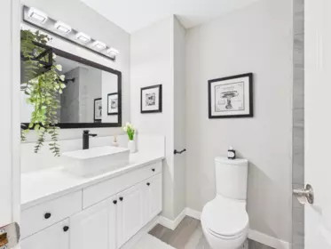 Hallway Photo of 1658 Golf Club Drive, Delta, BC