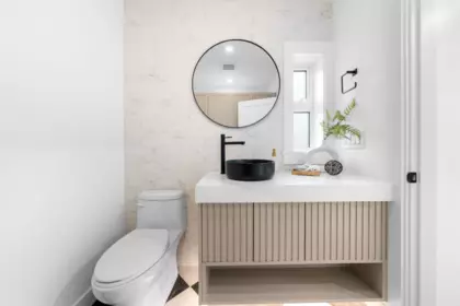 Powder Room Photo of 2528 Mcgill Street, Vancouver, BC