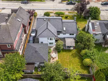 Swimming Pool Photo of 3591 Francis Road, Richmond, BC