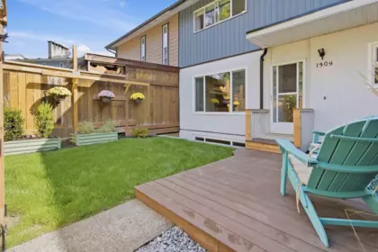 Garden / Landscaping Photo of 1309 Una Way, Port Coquitlam, BC