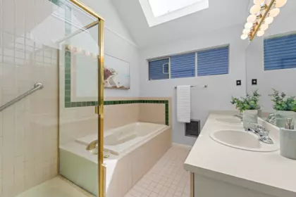 Powder Room Photo of 1885 Macdonald Street, Vancouver, BC