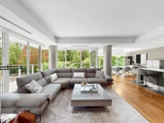 303 5838 Berton Avenue, Vancouver, BC