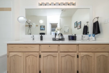 Laundry Room Photo of 44 19649 53 Avenue, Langley, BC