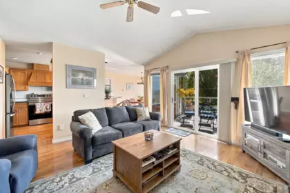 Loft / Bonus Room Photo of 17037 Avenue, Surrey, BC