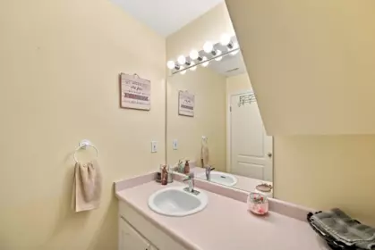 Primary Bedroom Photo of 6 32339 7 Avenue, Mission, BC