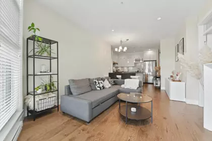 Breakfast Nook Photo of 516 14855 Thrift Avenue, White Rock, BC