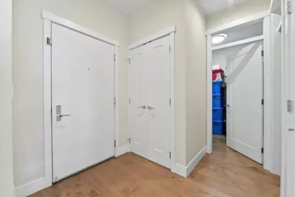 516 14855 Thrift Avenue, White Rock, BC, White rock — Apartment/Condo for sale