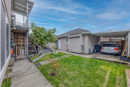 Hot Tub / Spa Photo of 3028 E 26th Avenue, Vancouver, BC