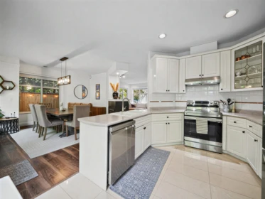 Breakfast Nook Photo of 4 2123 Clarke Street, Port Moody, BC