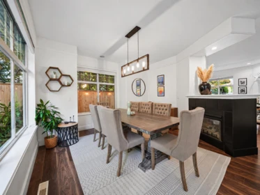 Kitchen Island Photo of 4 2123 Clarke Street, Port Moody, BC