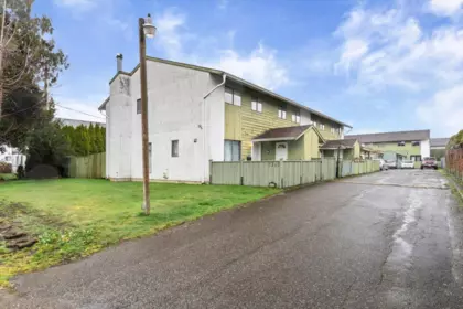 2 9342 Hazel Street, Chilliwack, BC, Chilliwack — Townhouse for sale