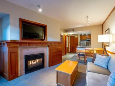 202 4320 Sundial Crescent, Whistler, BC, Whistler — Apartment/Condo for sale