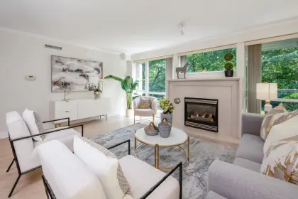 212 638 W 45th Avenue, Vancouver, BC, Vancouver — Apartment/Condo for sale