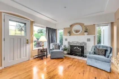 1533 Brearley Street, White Rock, BC, White rock — Single Family Residence for sale