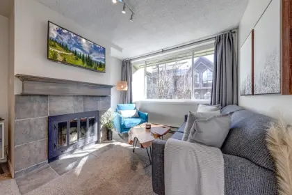 201 4111 Golfers Approach, Whistler, BC, Whistler — Apartment/Condo for sale