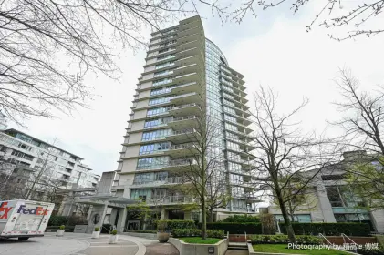 303 1328 Marinaside Crescent, Vancouver, BC, Vancouver — Apartment/Condo for sale