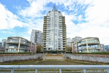 303 1328 Marinaside Crescent, Vancouver, BC, Vancouver — Apartment/Condo for sale