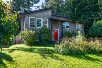20102 49a Avenue, Langley, BC, Langley — Single Family Residence for sale