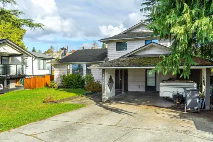 3772 Old Clayburn Road, Abbotsford, BC, Abbotsford — Single Family Residence for sale