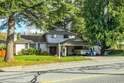 3772 Old Clayburn Road, Abbotsford, BC, Abbotsford — Single Family Residence for sale