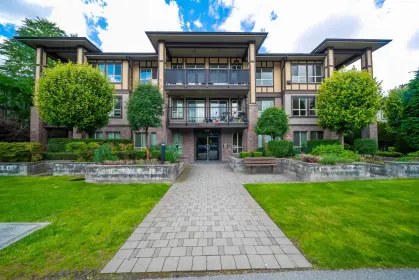 205 8733 160 Street, Surrey, BC, Surrey — Recreational for sale