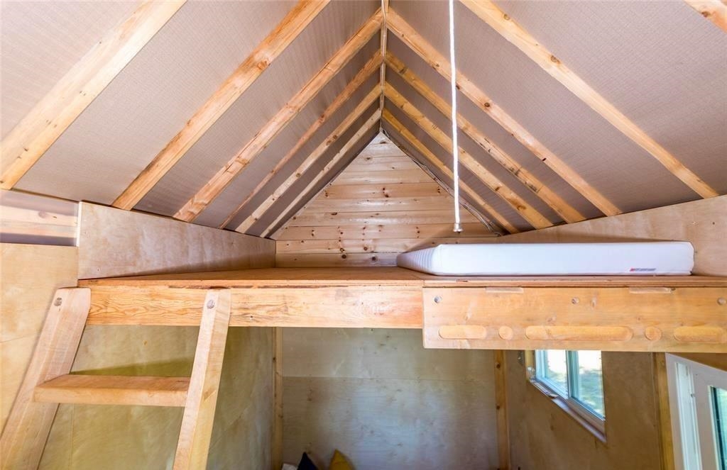 Breakfast Nook Photo of 174 Victoria Street, Salt Spring Island, BC