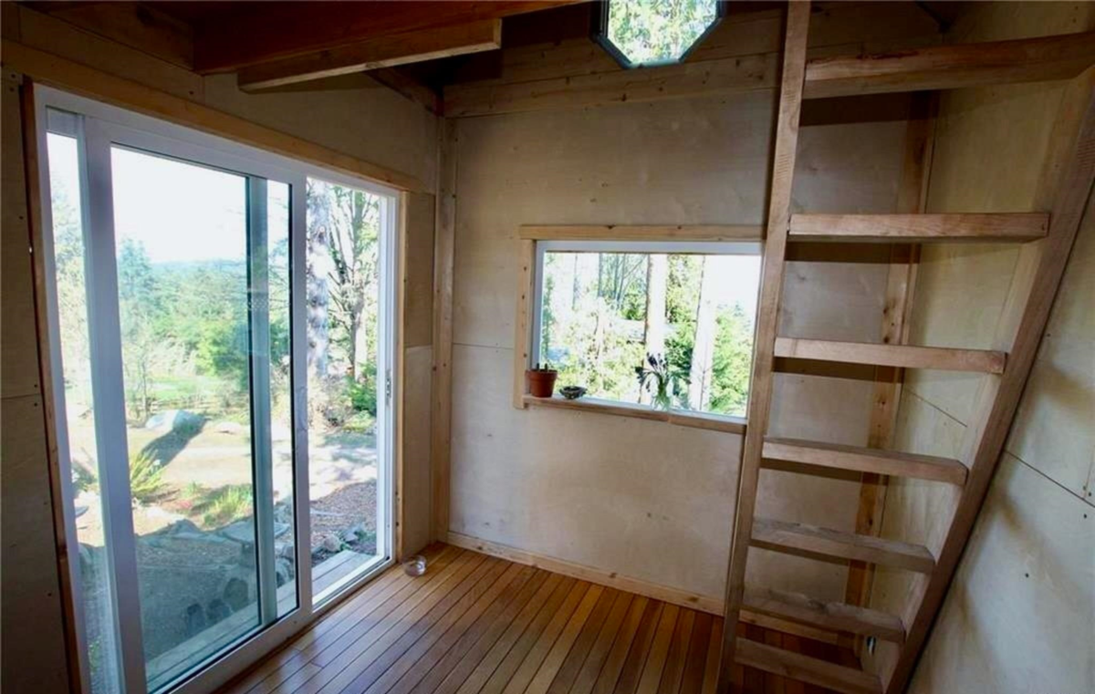 Pantry Photo of 174 Victoria Street, Salt Spring Island, BC