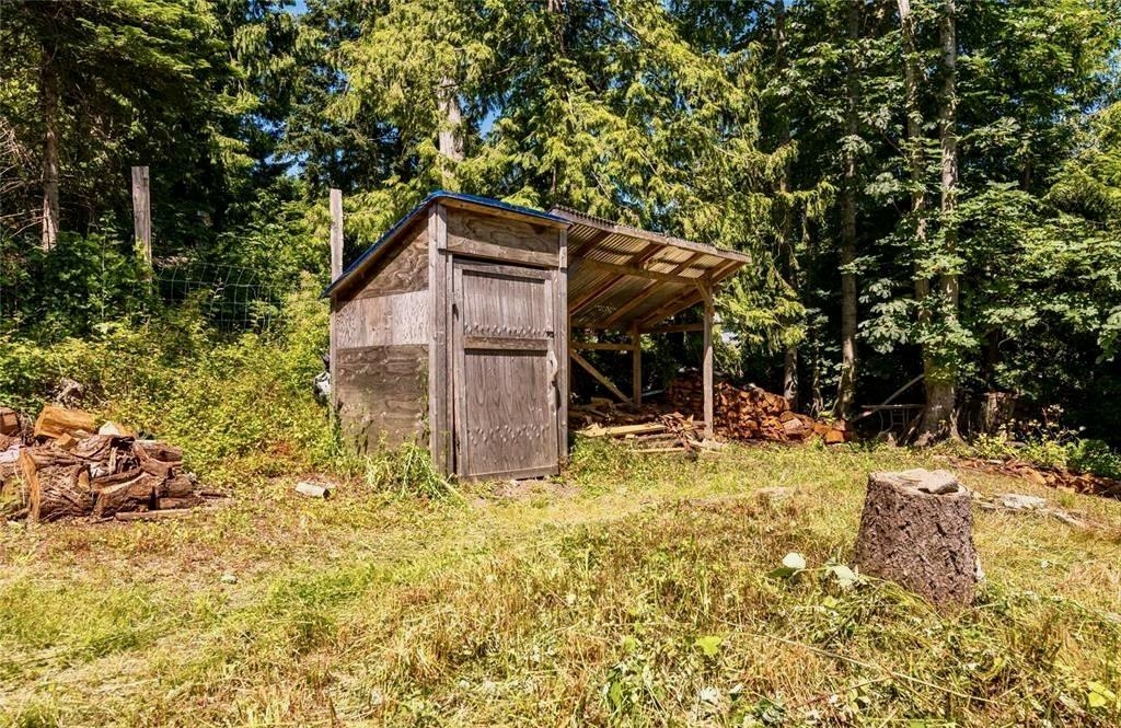 Primary Bathroom Photo of 174 Victoria Street, Salt Spring Island, BC