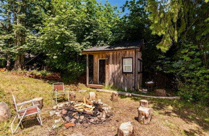 Primary Bedroom Photo of 174 Victoria Street, Salt Spring Island, BC