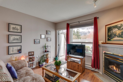 209 1203 Pemberton Avenue, Squamish, BC, Squamish — Apartment/Condo for sale