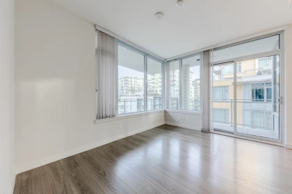 Dining Area Photo of 914 8628 Hazelbridge Way, Richmond, BC