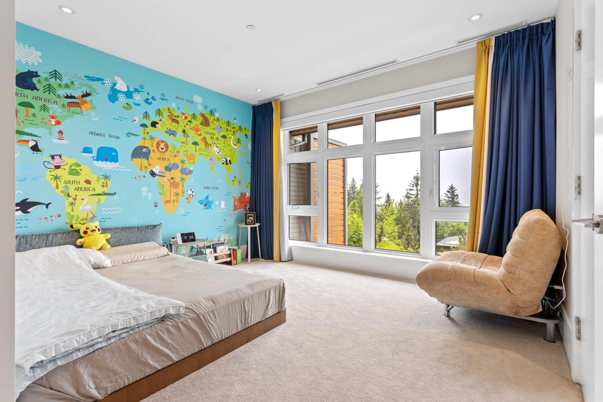 Entry Foyer Photo of 2823 Chippendale Road, West Vancouver, BC