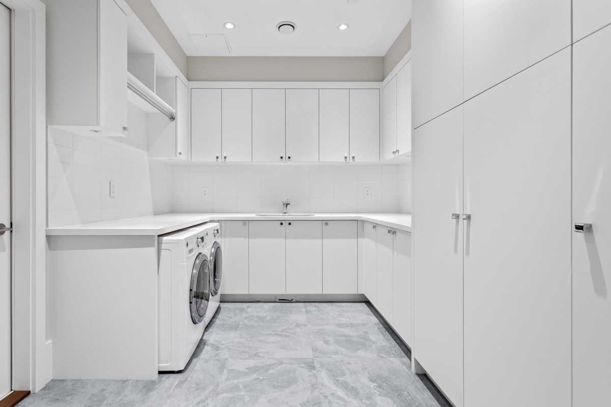 Loft / Bonus Room Photo of 2823 Chippendale Road, West Vancouver, BC