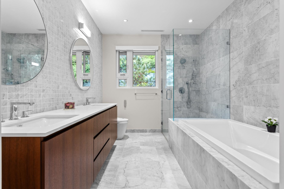 Outdoor Deck Photo of 2823 Chippendale Road, West Vancouver, BC